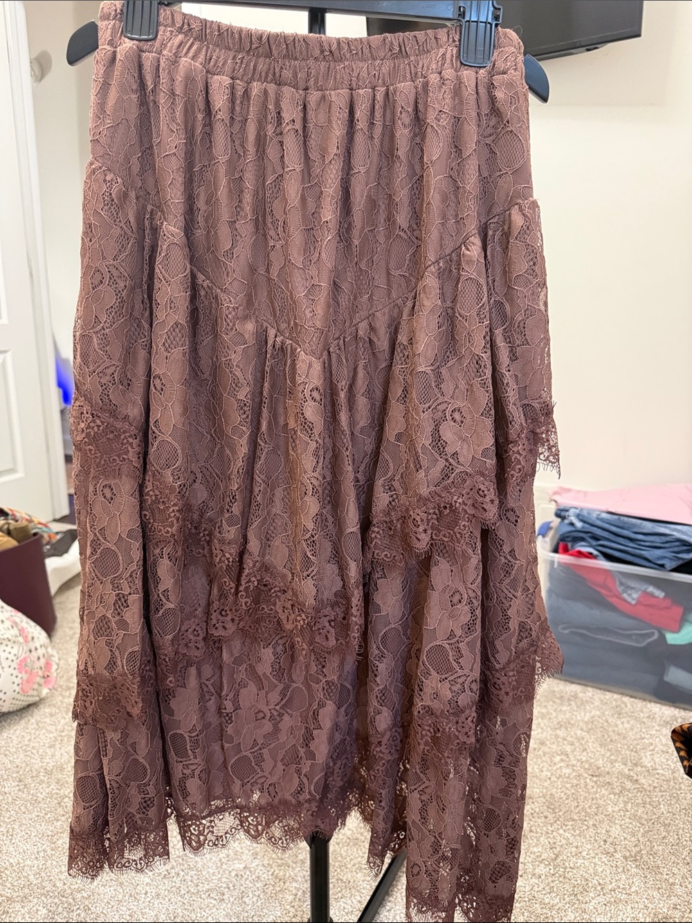 gimmicks by BKE Mauve Lace Tiered Midi Skirt